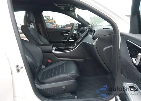 2024 Mercedes-Benz Glc 300 4Matic Coupe z USA, uszkodzony, nr VIN W1NKJ4HB6RF180851